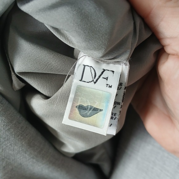 Diane Von Furstenberg Women's Sleeveless Gray Dress with Ruching Size 12 V-Back - Picture 11 of 16